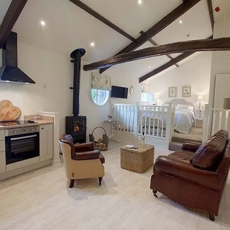 Apartment Linton Court Coach House