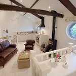 Linton Court Coach House 아파트 세틀