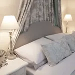 아파트 Linton Court Coach House