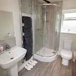 아파트 Linton Court Coach House 세틀