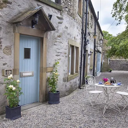 Linton Court Coach House Settle