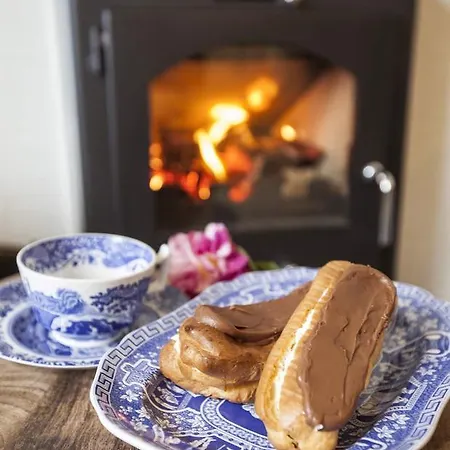 Linton Court Coach House Daire