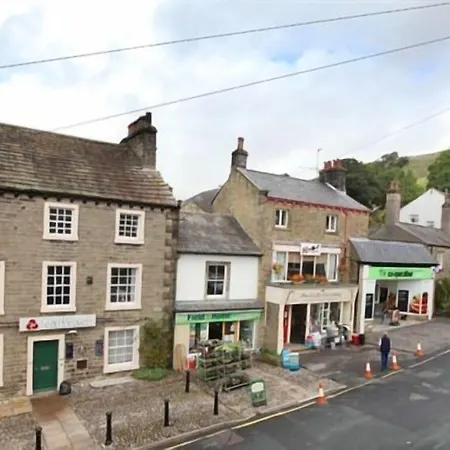 Linton Court Coach House Daire Settle