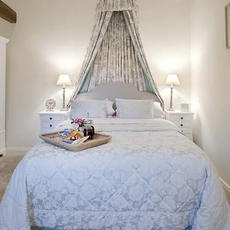 Linton Court Coach House 公寓